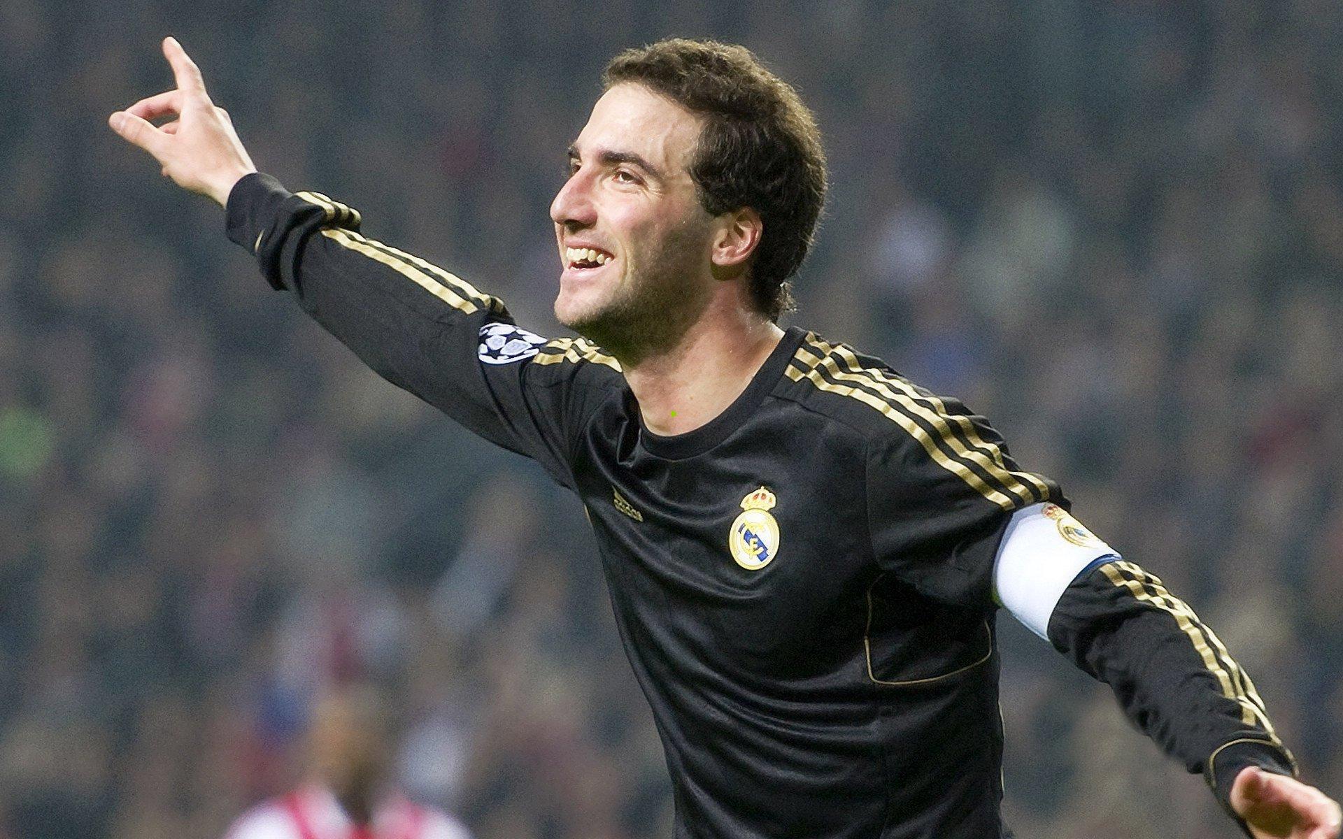 每体独家，埃里克-加西亚与巴萨续约落定，弗里克成关键推动力